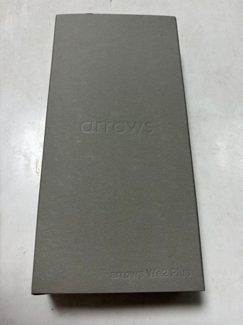 未使用品　arrows We2 Plus M06 本体 グレー