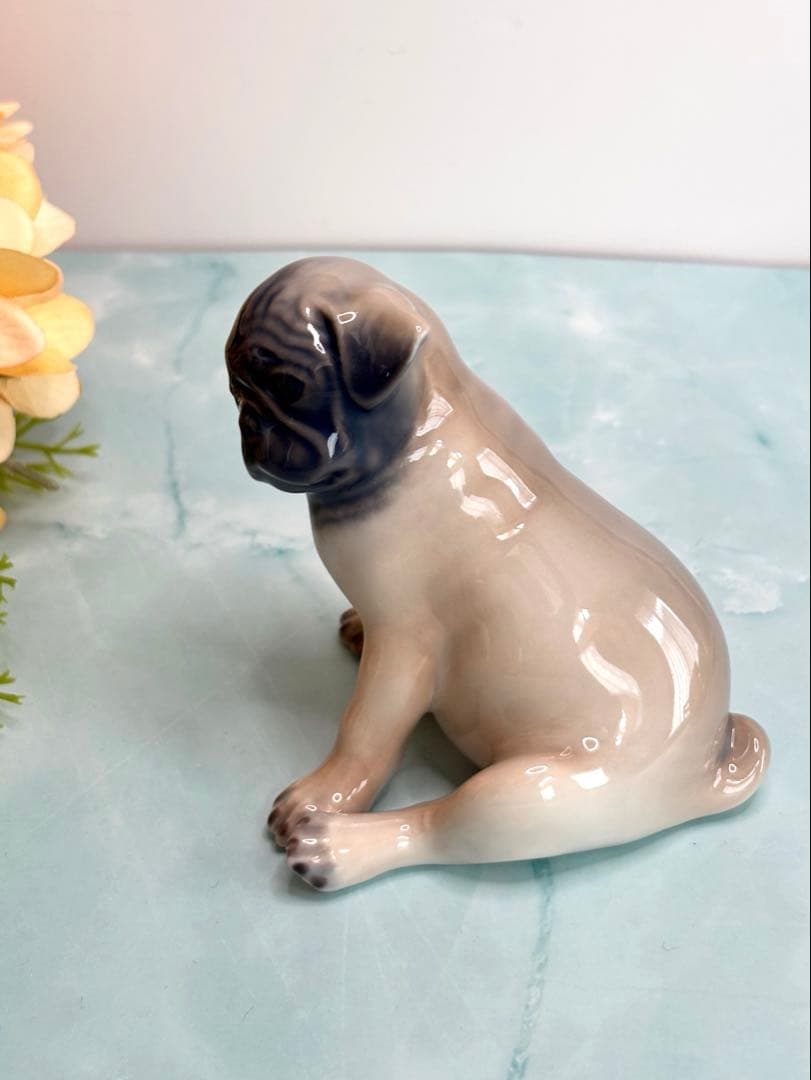ロイヤルコペンハーゲン　フィギュリン　パグ　犬　置物　いぬ　アンティーク