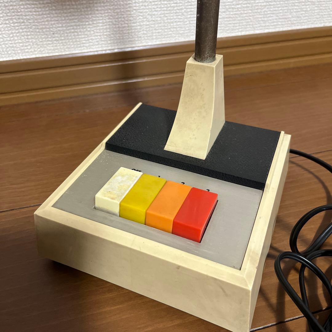 日本ユニバーサル電機 白熱灯器具