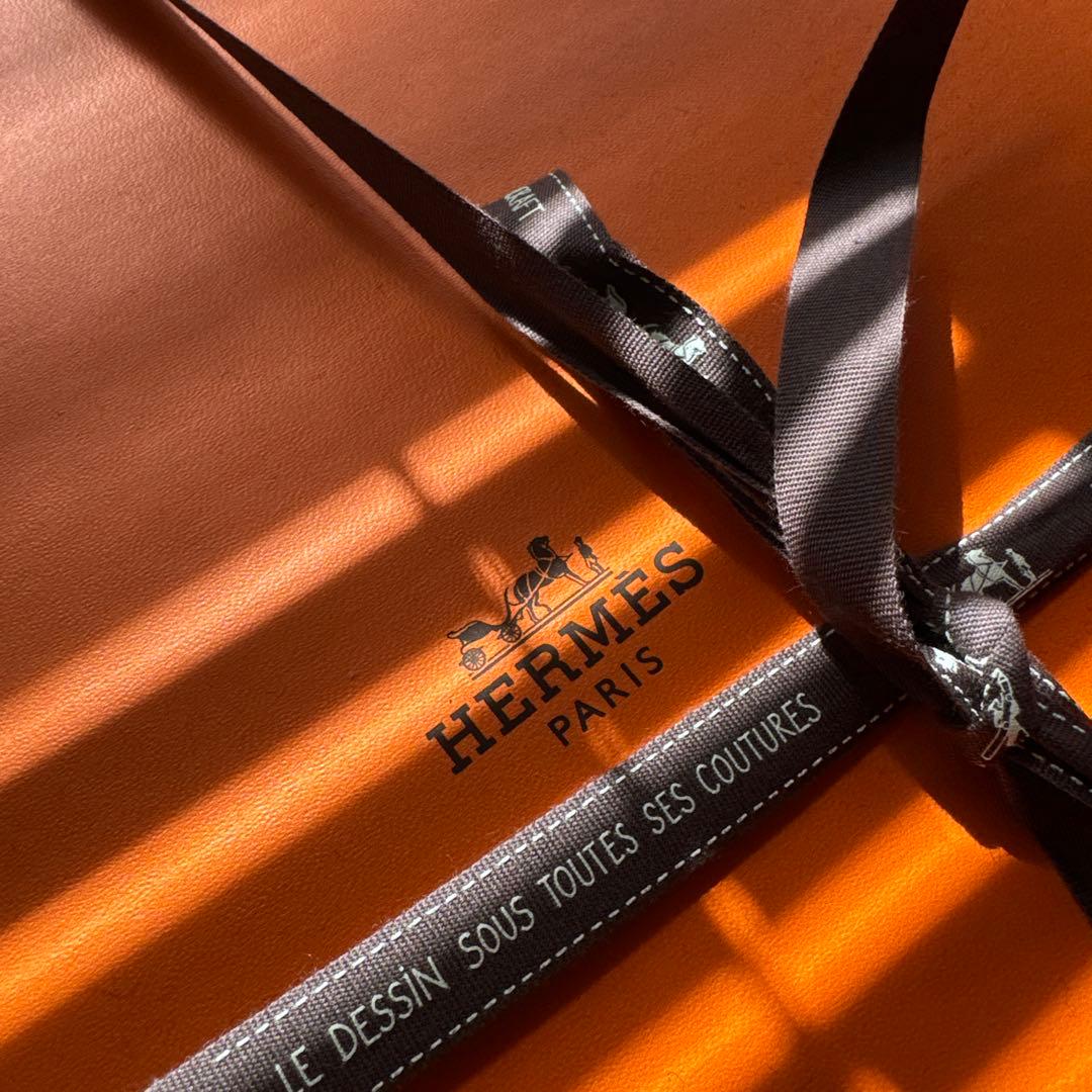 HERMES バーキン ギフトボックス オレンジ色 大