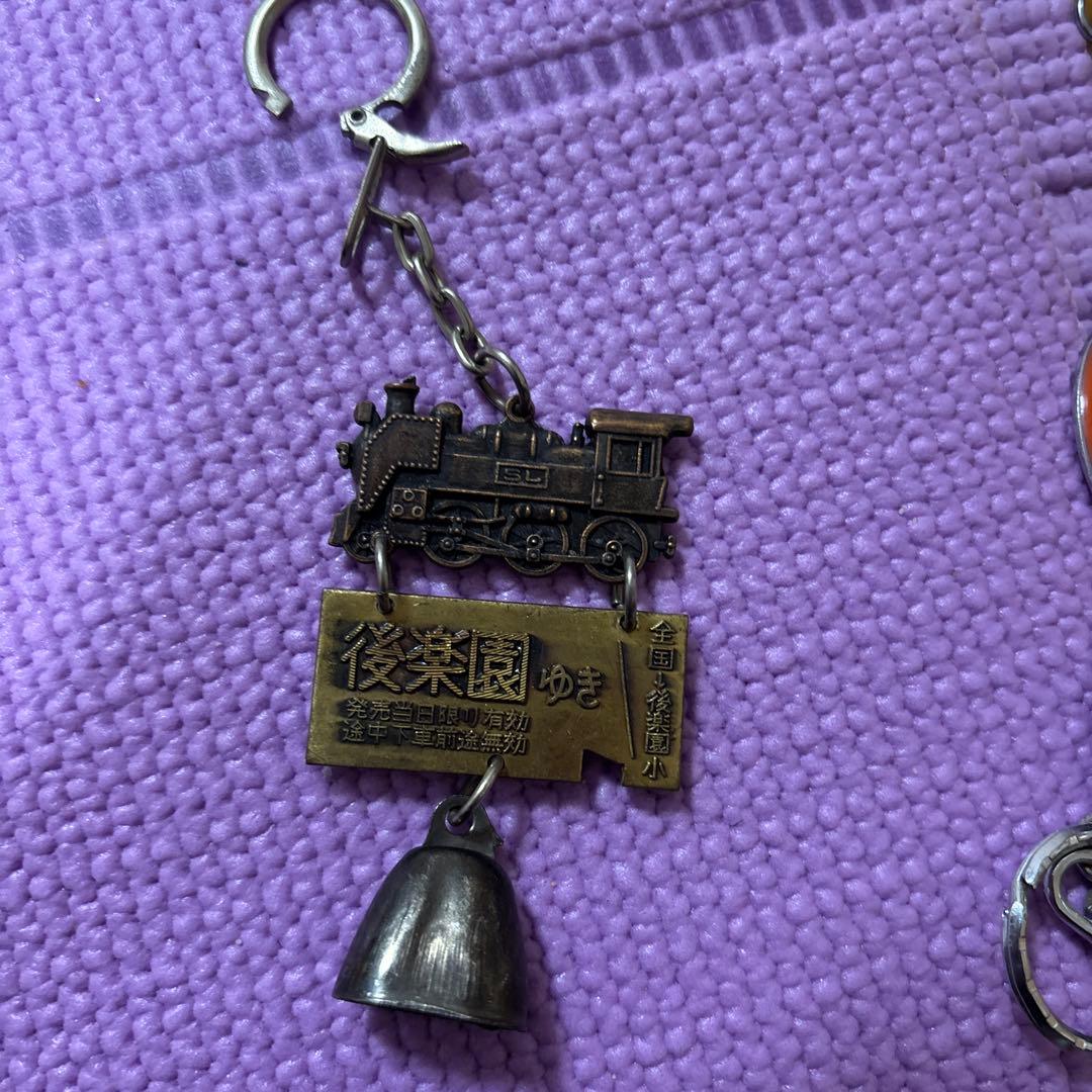 ご当地のキーホルダー等