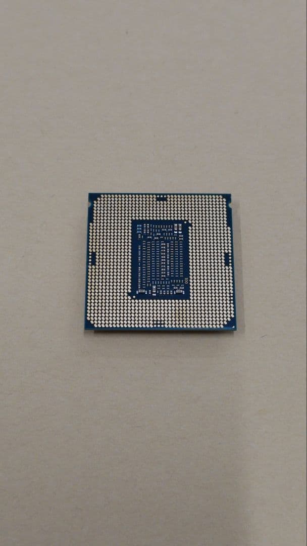 インテル　Core　i5-9400　6コア！　純正クーラー（未使用）付き
