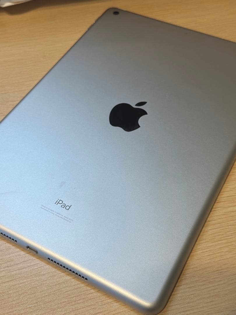 Apple iPad (第8世代) 128GB 本体のみ