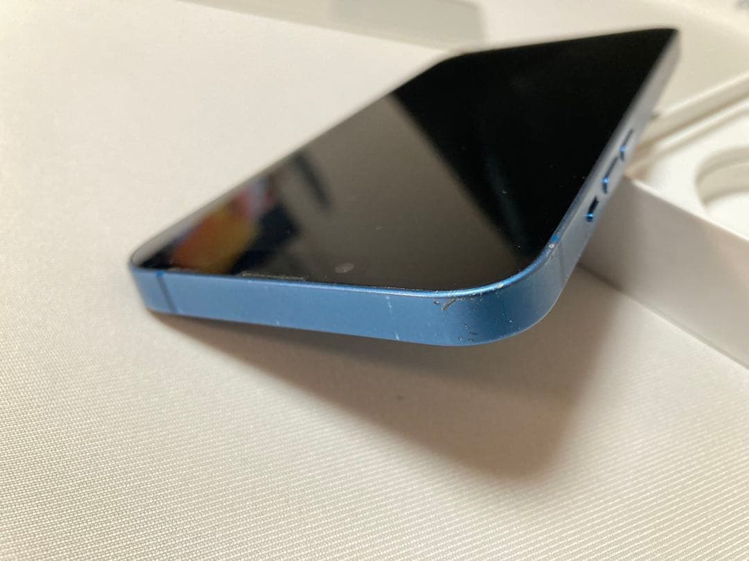 ＊iPhone 13 ブルー 128 GB SIMフリー　中古　本体　箱付き＊