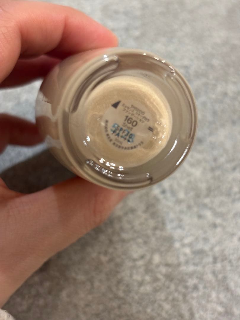ファンデーション SHISEIDO REVITAL ESSENCE SKIN GLOW 160