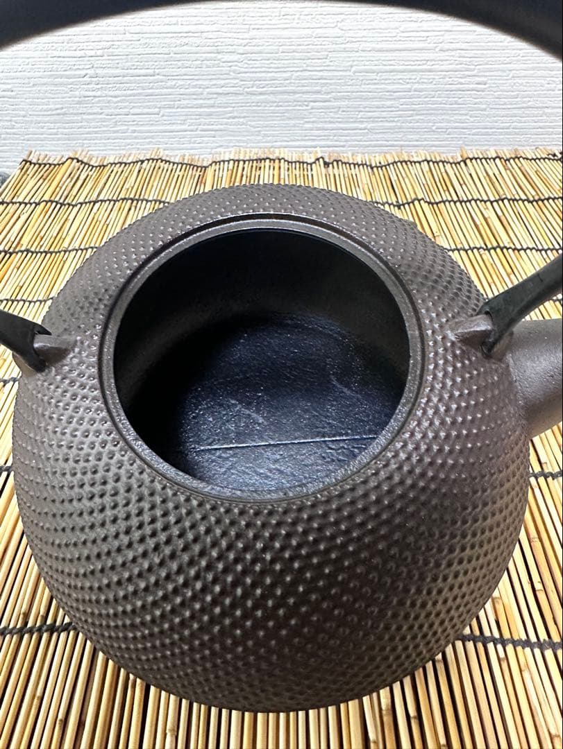 未使用品 南部文秀堂造 １５型 アラレ 南部鉄瓶 南部鉄器