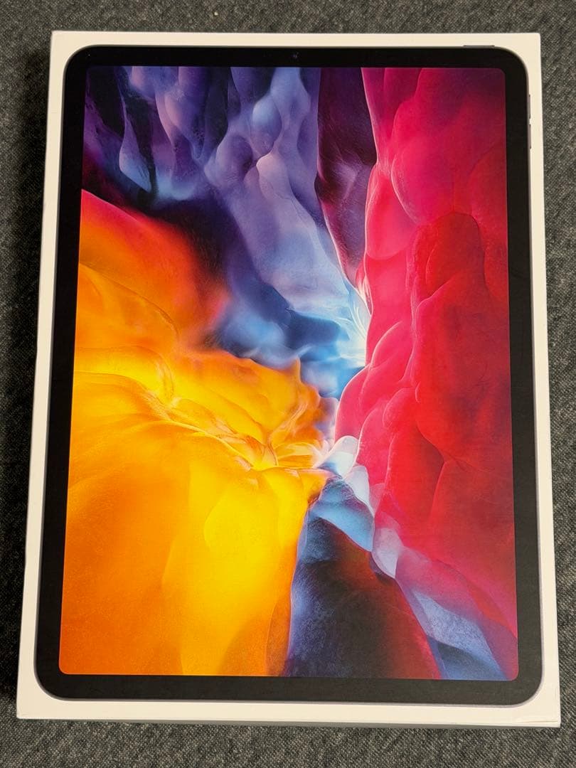 本体・キーボード付けます・箱あり　Apple iPad Pro 本体