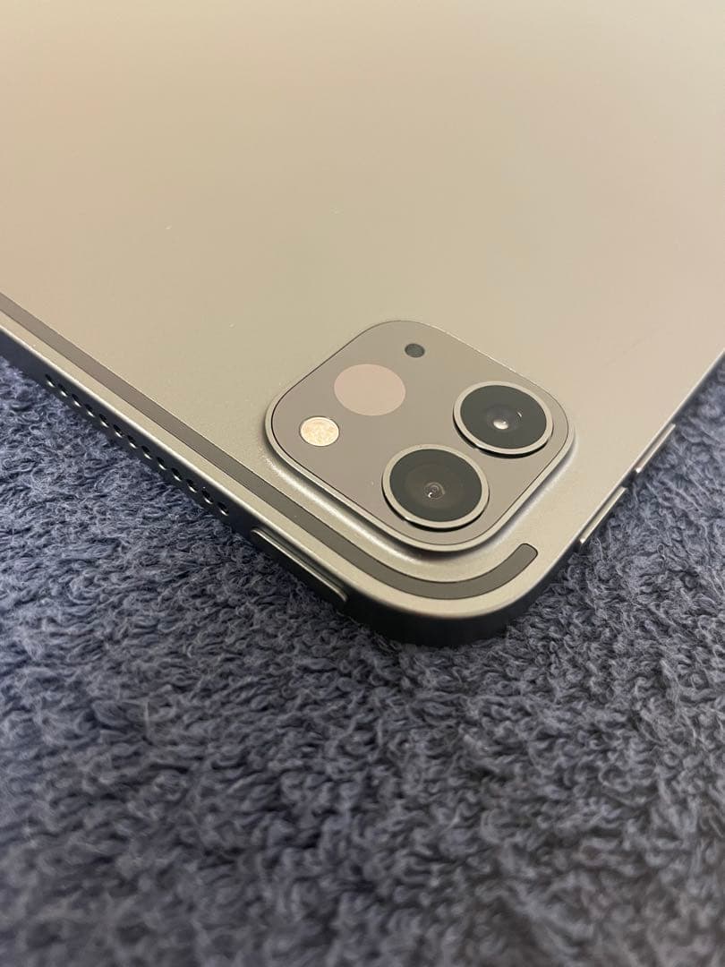 本体・キーボード付けます・箱あり　Apple iPad Pro 本体
