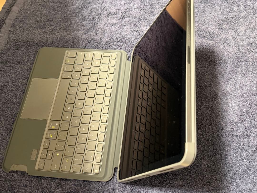 本体・キーボード付けます・箱あり　Apple iPad Pro 本体