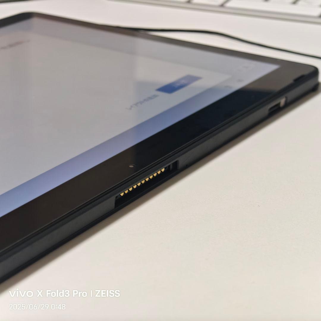 Fujitsu ARROWS Tab Q739/AE 本体