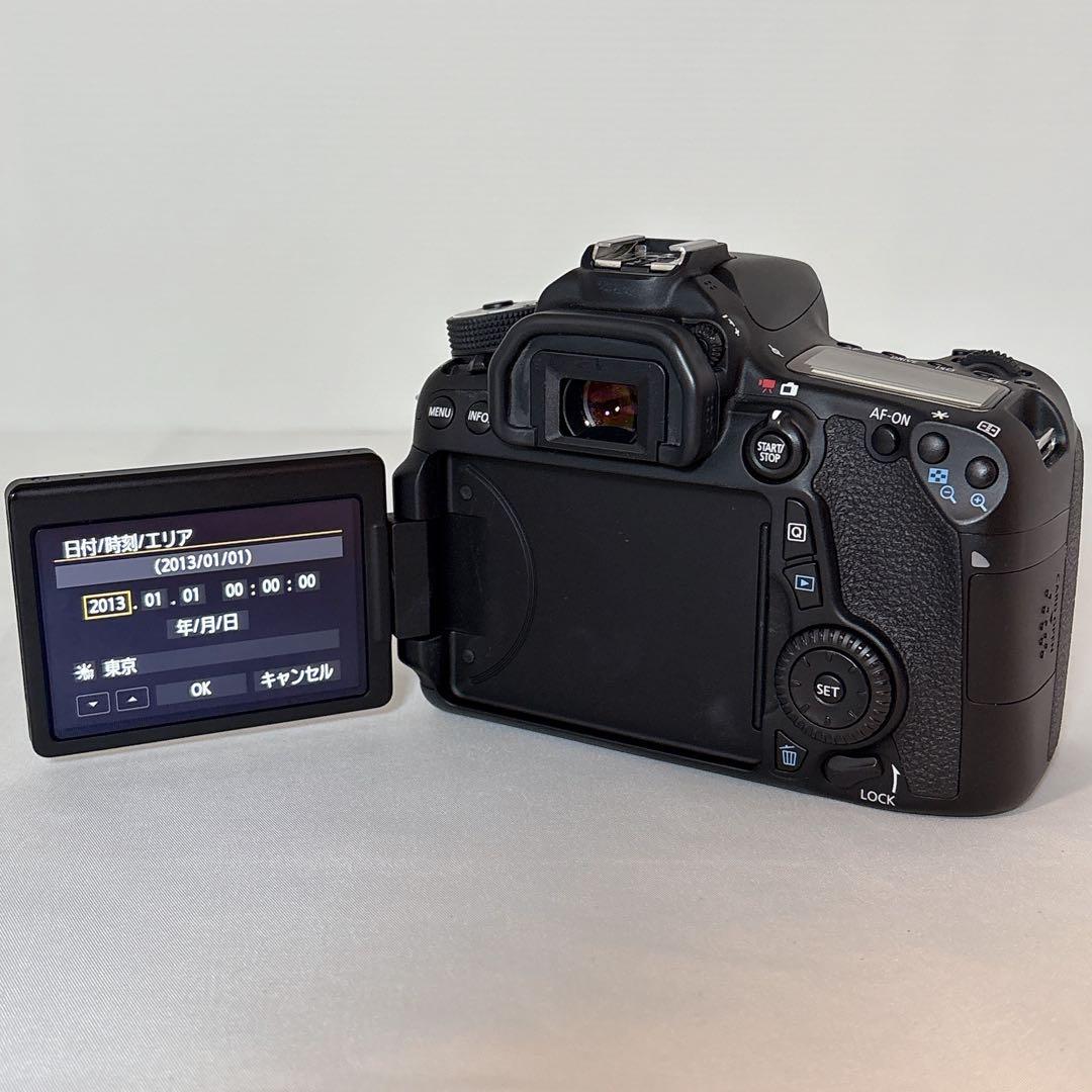 外観美品 キャノン EOS 70D Wi-Fi スマホ転送 一眼レフ 手ぶれ補正