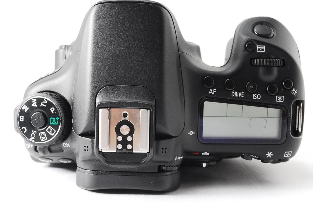 外観美品 キャノン EOS 70D Wi-Fi スマホ転送 一眼レフ 手ぶれ補正