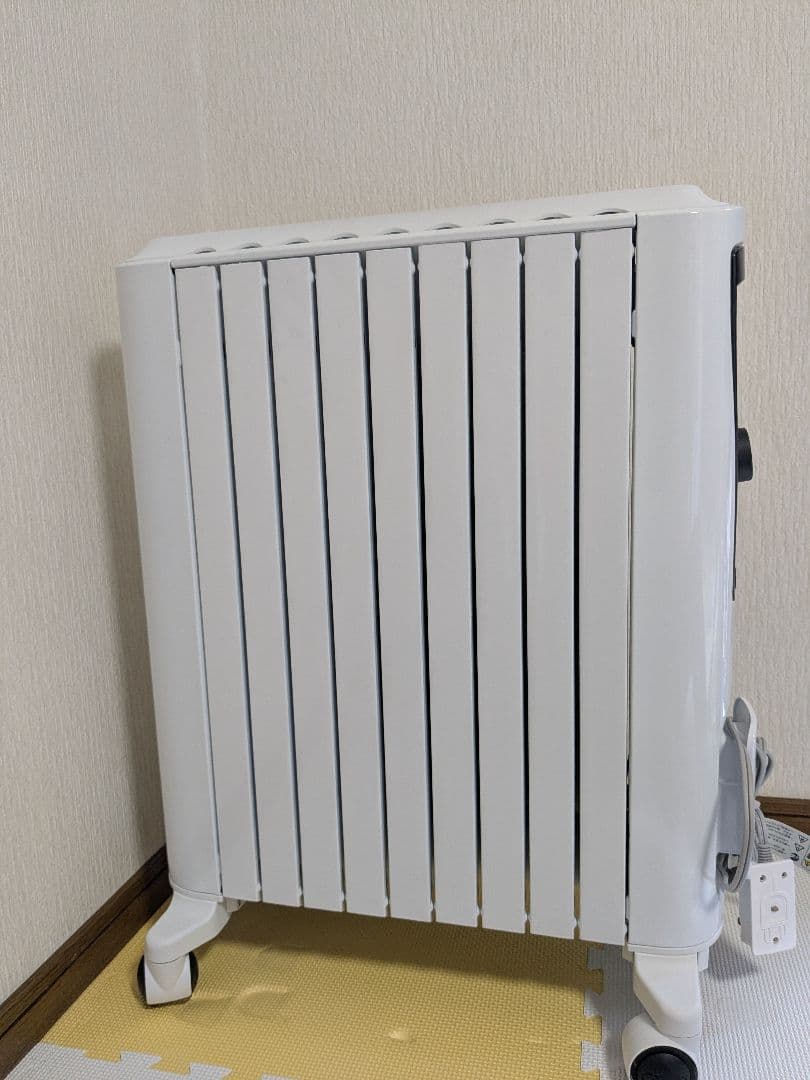 De'Longhi オイルヒーター コンパクト　RHJ65L0915