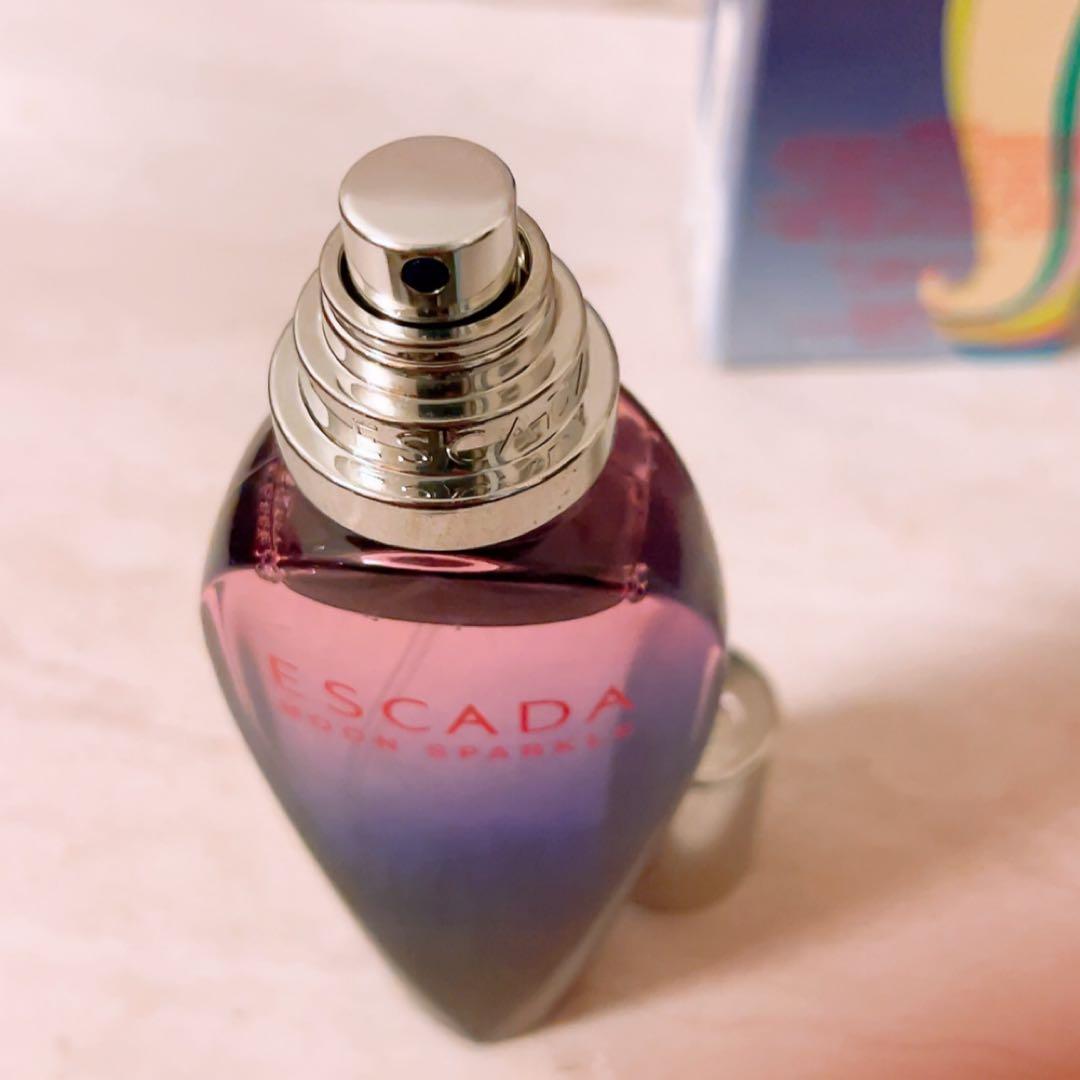 dk☆残量多☆ エスカーダ ムーンスパークル edt 50ml 香水