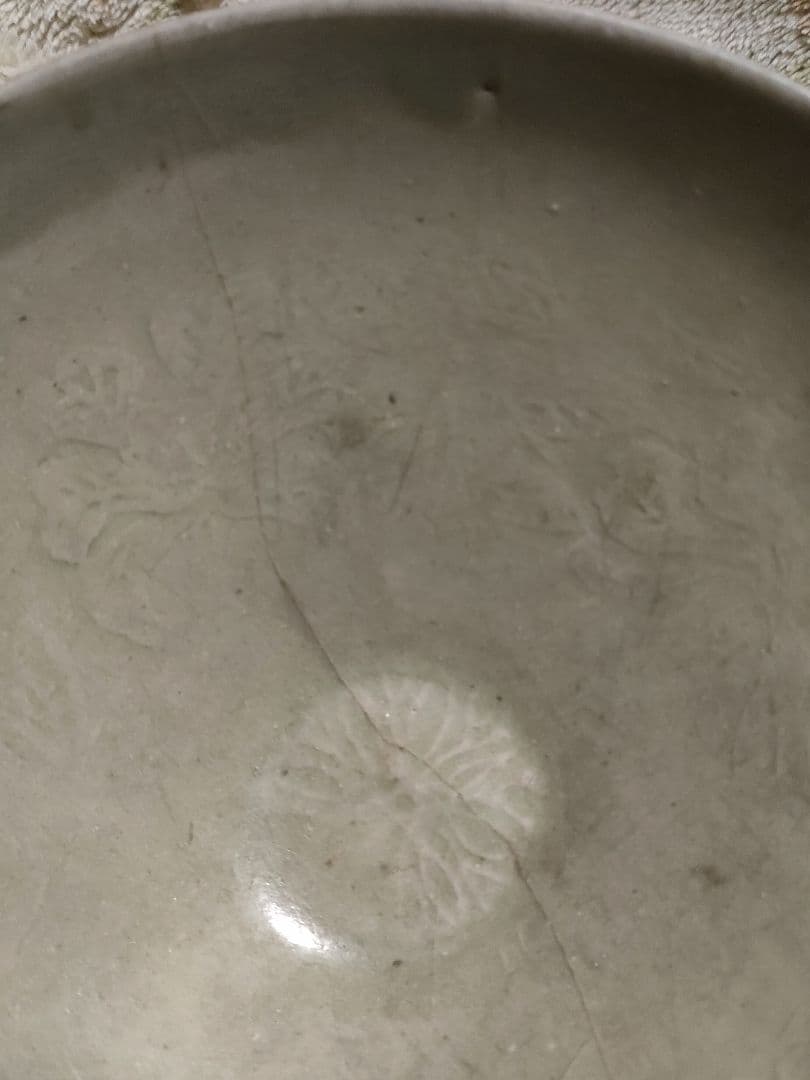 高麗青磁　陰刻草花文鉢　李朝　時代物　骨董　朝鮮美術