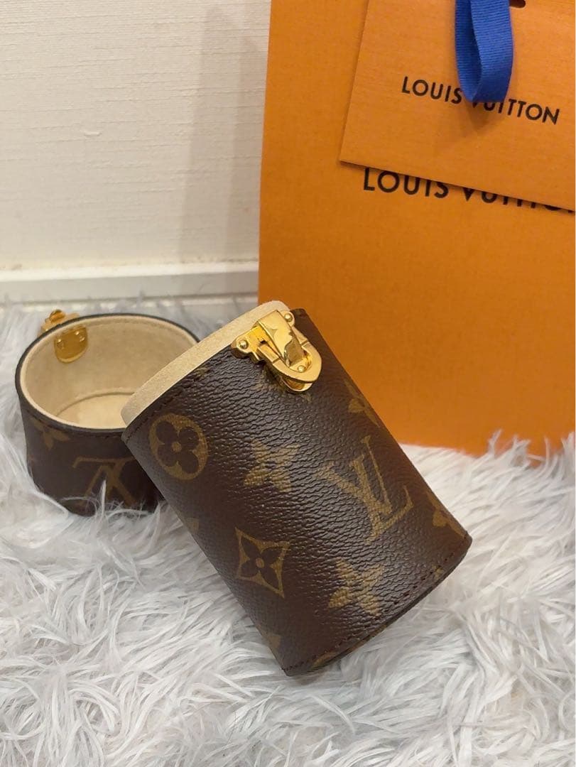 Louis Vuitton トラベルケース