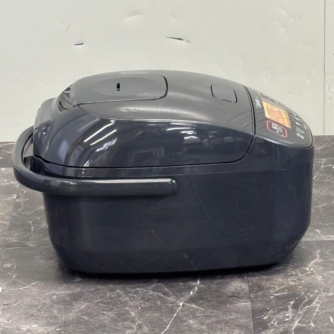 ◯送料込！美品2024年製5.5合炊き 象印 マイコン炊飯ジャー NL-DT10