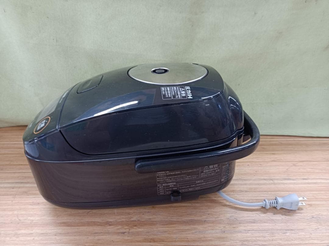 都《FCTKC》象印 炊飯器　NP-BL1O　中古　22年製