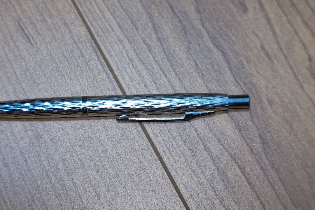 Tombow 波シリーズ ミラーボール 0.5mm MP