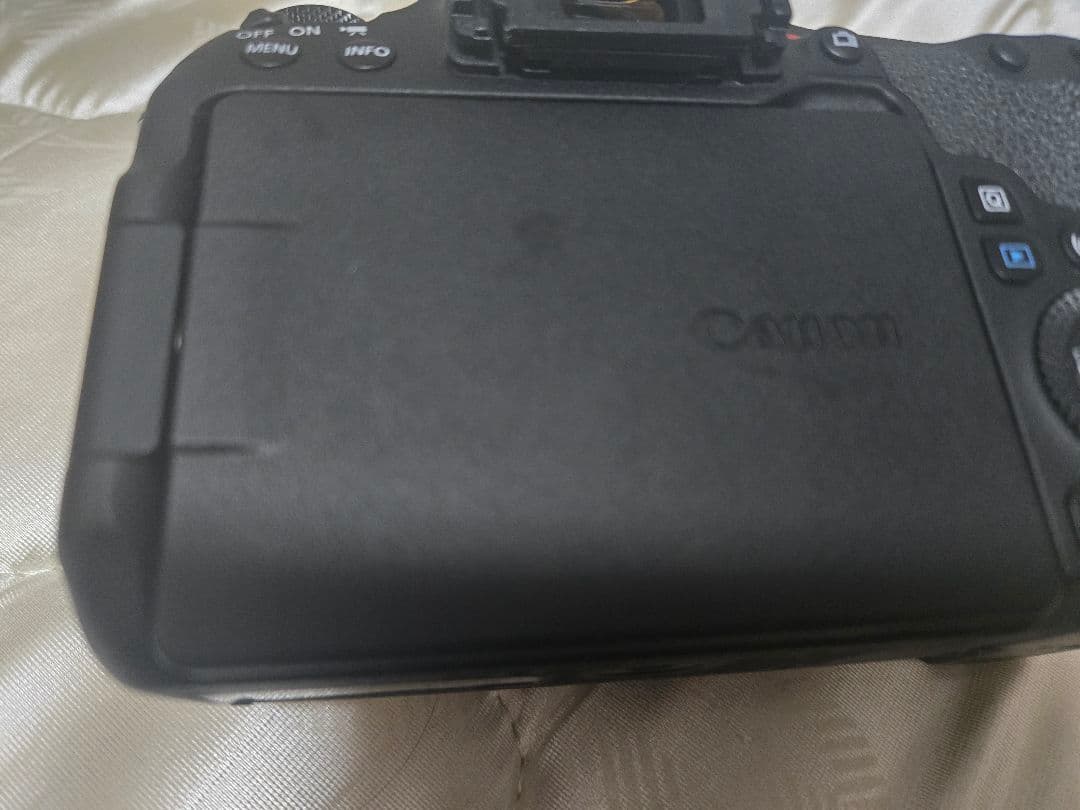 【中古】canon eos9000D