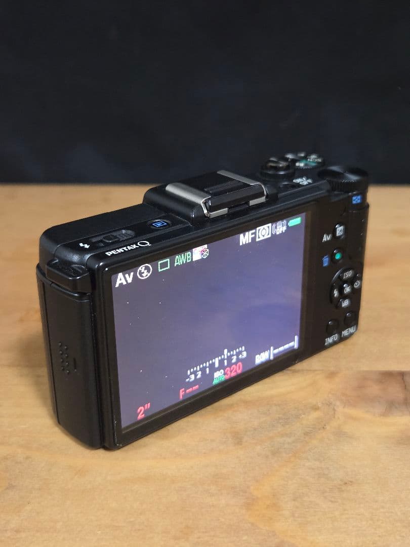 PENTAX Q 本体&レンズ４個セット ミラーレス一眼カメラ