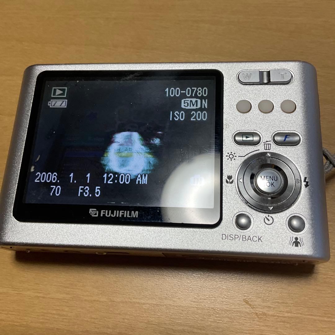 FUJIFILM FINEPIX Z3　ピンク　充電器付き
