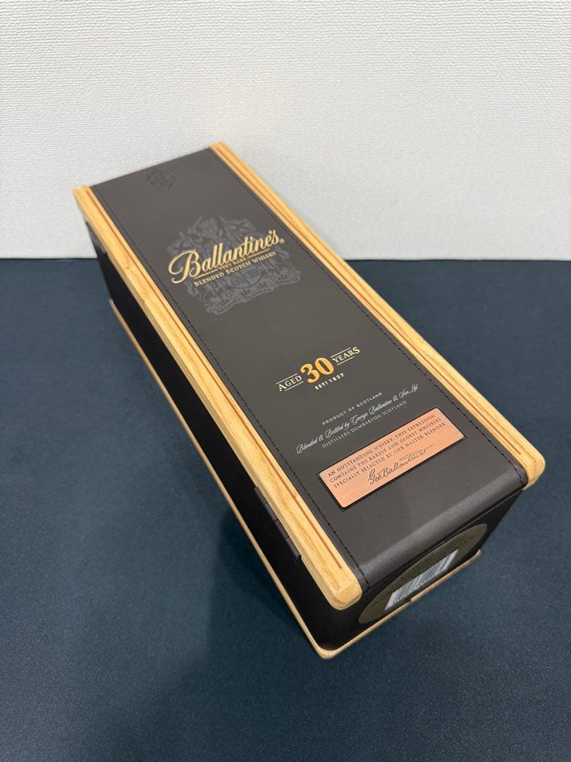 【未開封】Ballantine’s バランタイン 30年 箱付き