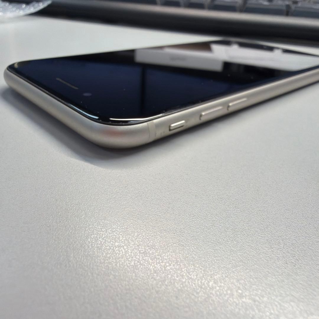 訳あり iPhone SE3 64GB スターライト 80% ホームボタン割れ