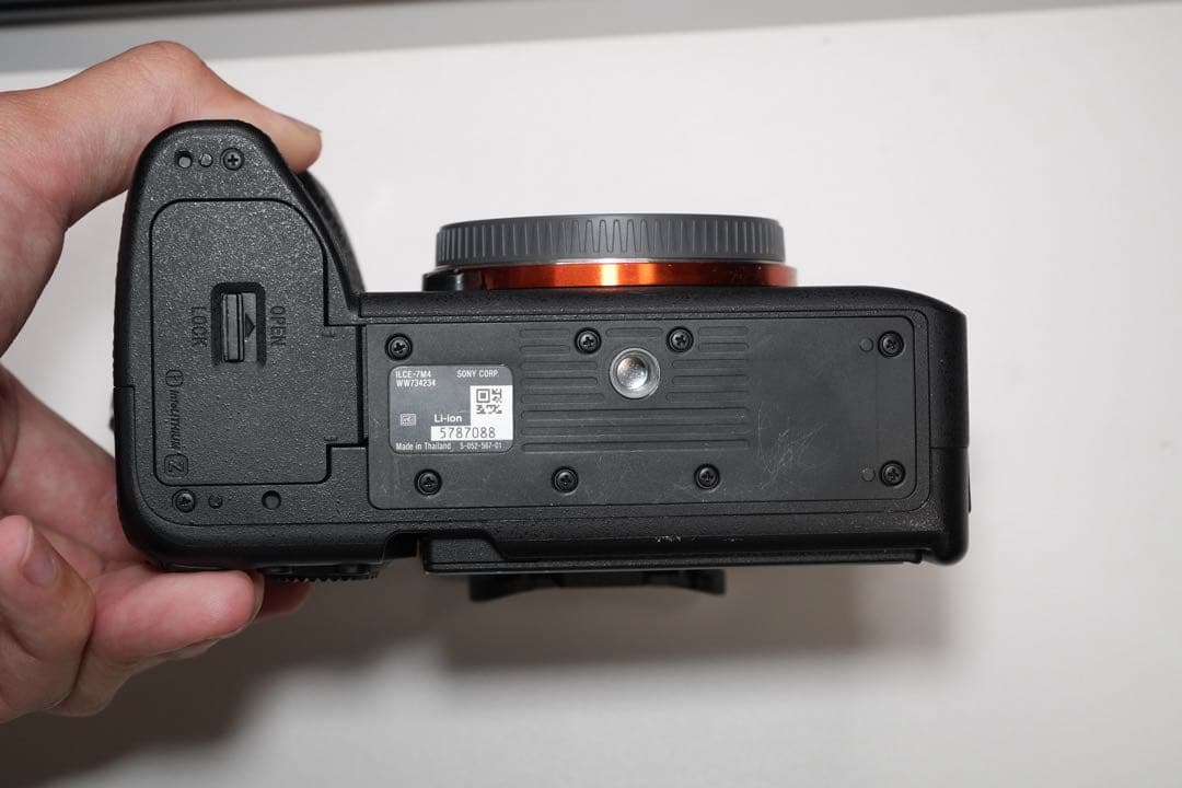 α7iv 本体
