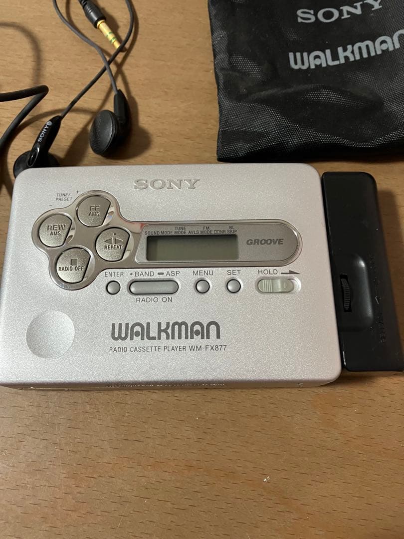 し*け様 SONY WM-FX877 カセットプレーヤー イヤフォン付き