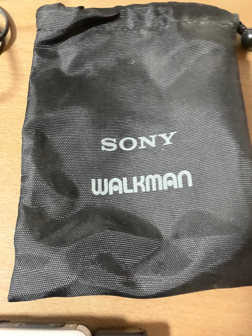 し*け様 SONY WM-FX877 カセットプレーヤー イヤフォン付き