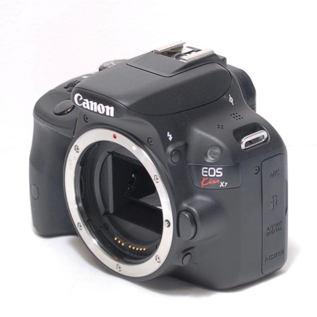 ✨新品級✨超望遠レンズデビューに✨CANON KISS X7✨極少シャッター数