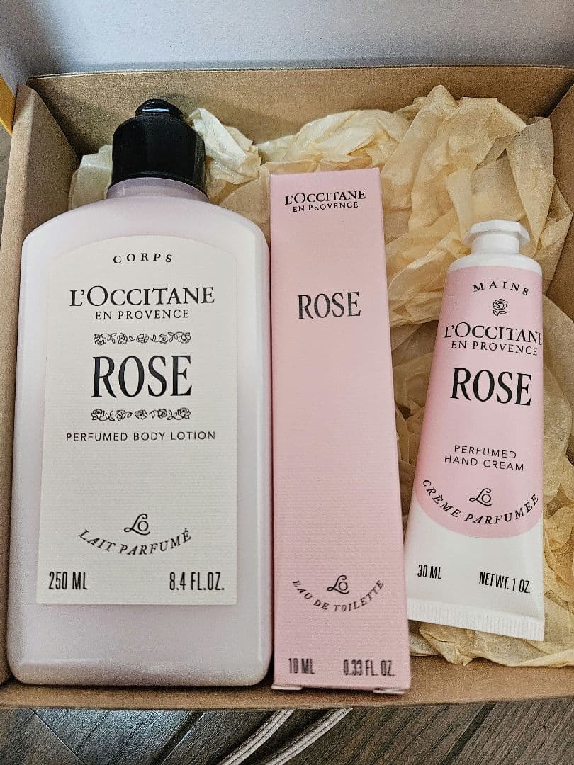 L'OCCITANEロクシタン　ROSEギフトセット　4点　新品