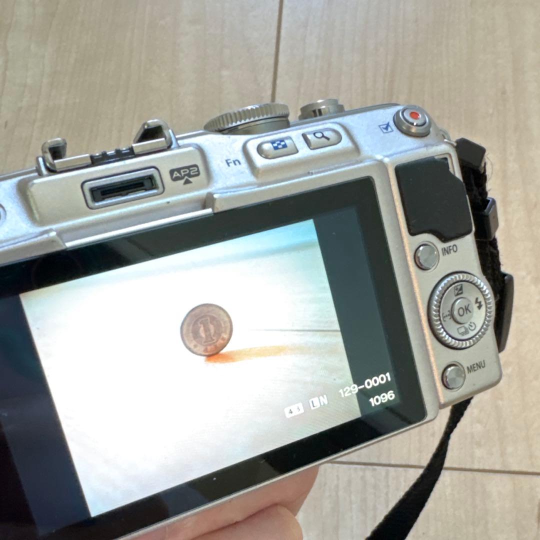 OLYMPUS オリンパス　PEN Lite E-PL5 稼動品　中古