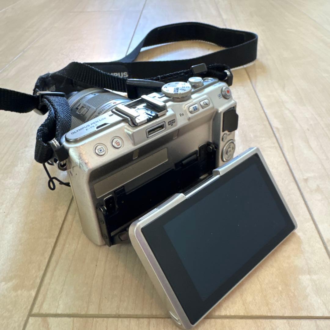 OLYMPUS オリンパス　PEN Lite E-PL5 稼動品　中古