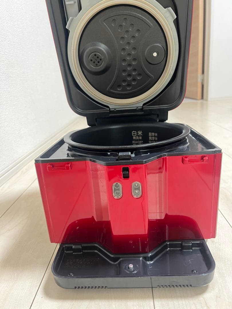 【極美品】三菱電機 蒸気レスIH炊飯器 本炭炊釜 5.5合 レッド 高級モデル