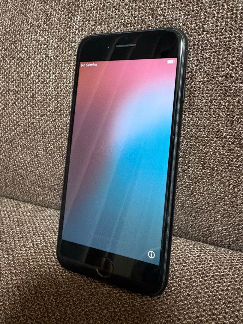 iPhoneSE(第2世代) ブラック 箱 SIMピン ステッカー クロス付き