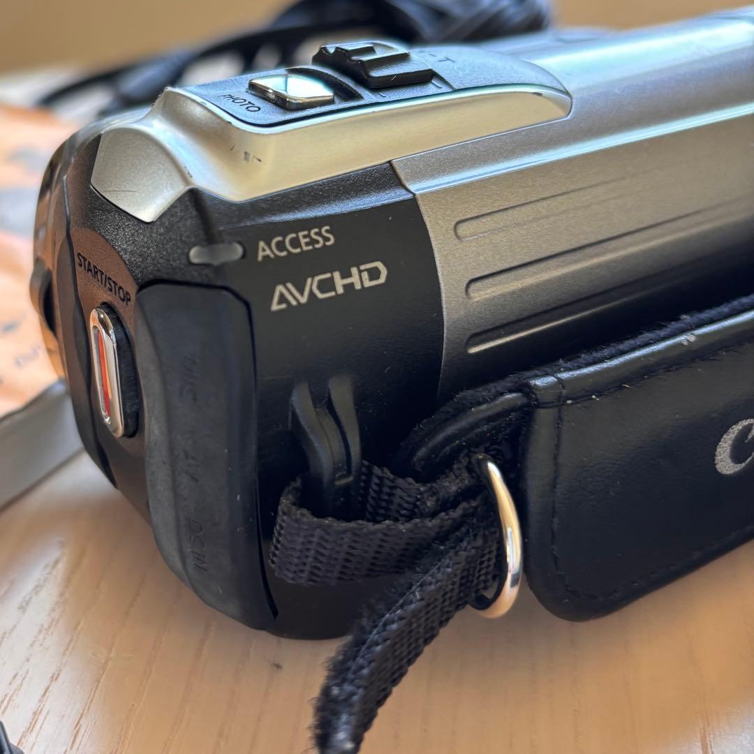 【匿名配送】Canon デジタル ビデオカメラ iVIS HF R10 ズーム