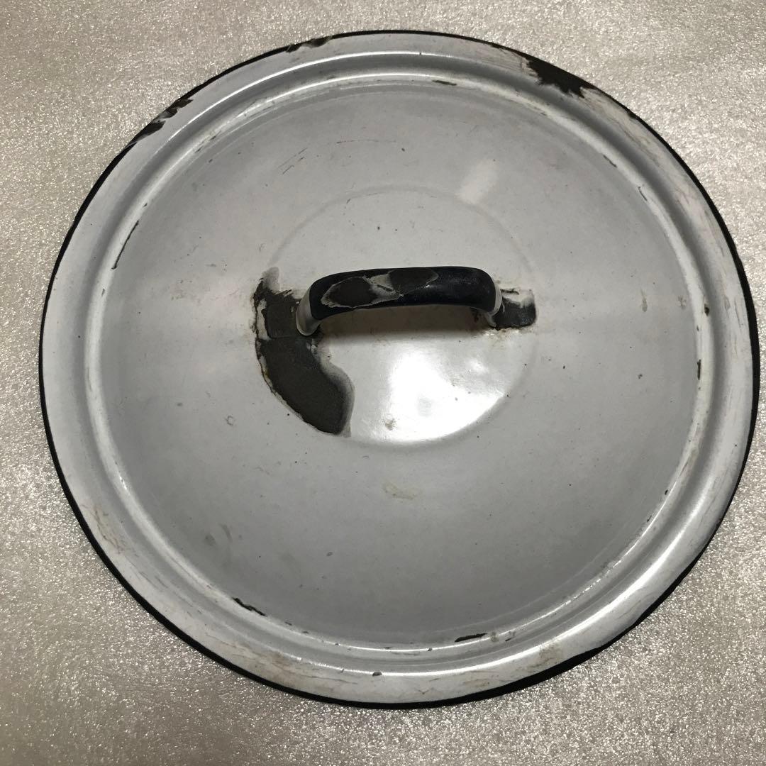 アンティーク フラワー缶　琺瑯缶　ビンテージ