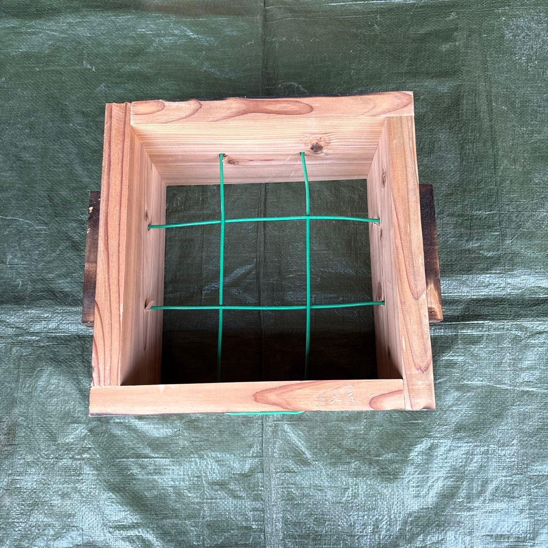 ミツバチ巣箱　25−C−105