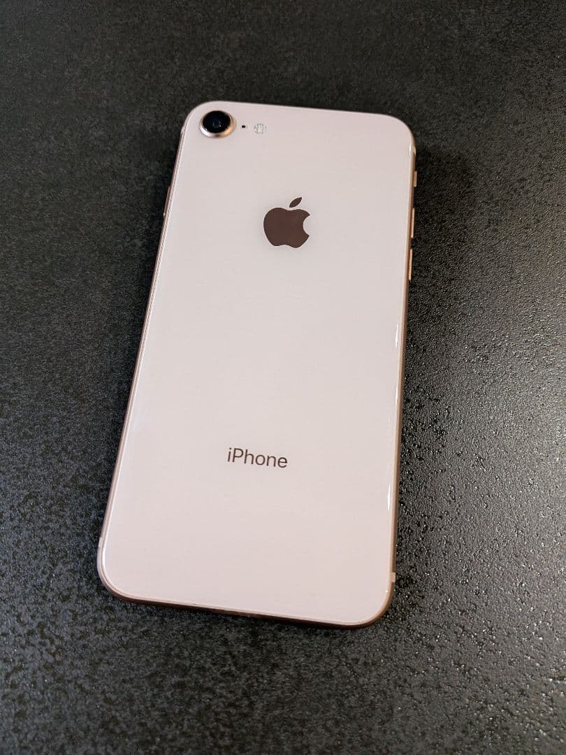 Apple iPhone 8 ゴールド　64GB