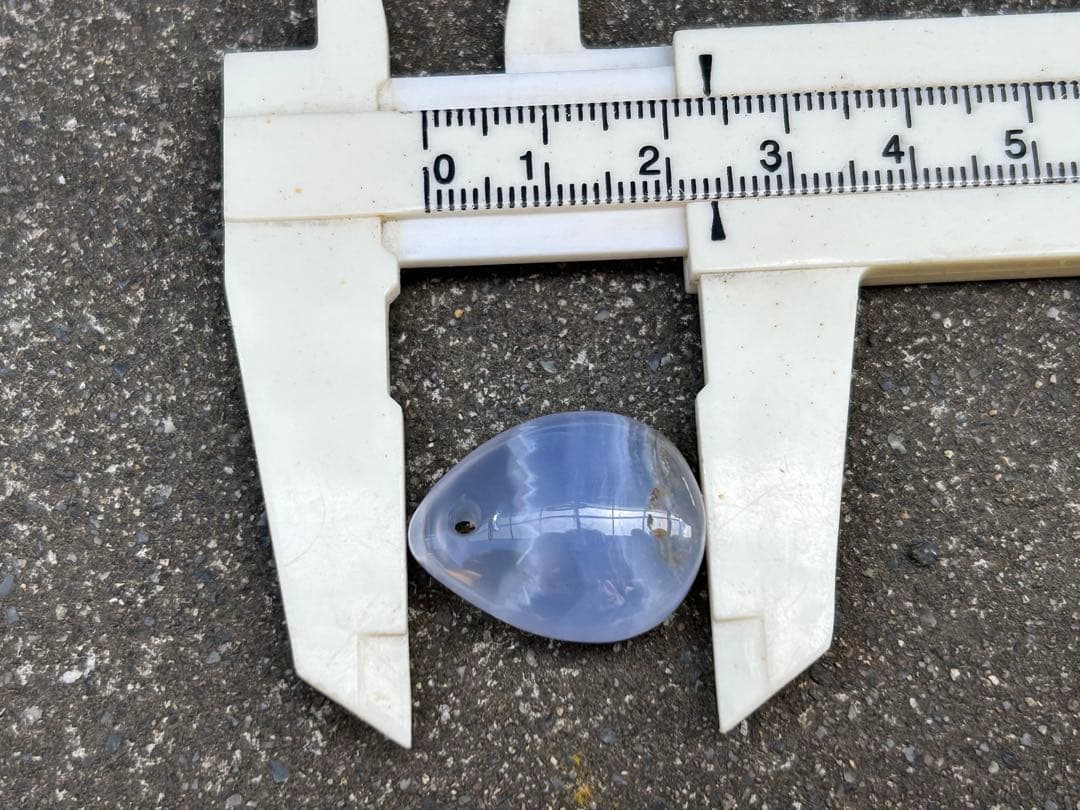 国産青瑪瑙 ドロップ型 錦石