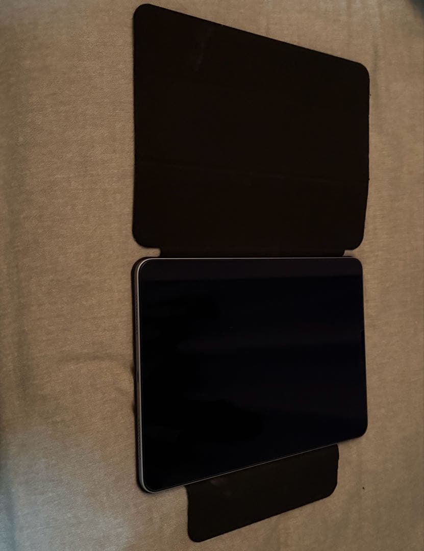 iPad Air第4世代　スカイブルーケース付き64GB