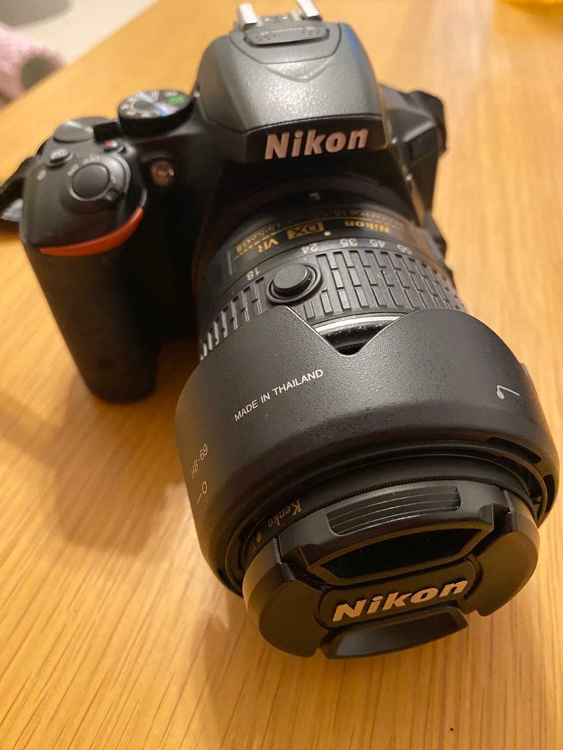 【美品】Nikon D5500 デジタル一眼レフセット　バッテリー2個プラス