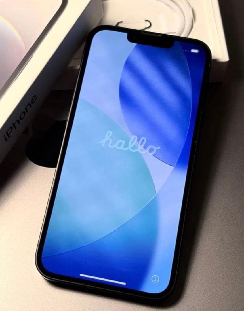 か*こ様 【純正バッテリー100％】【新品同様】iPhone 16e　修理歴なし