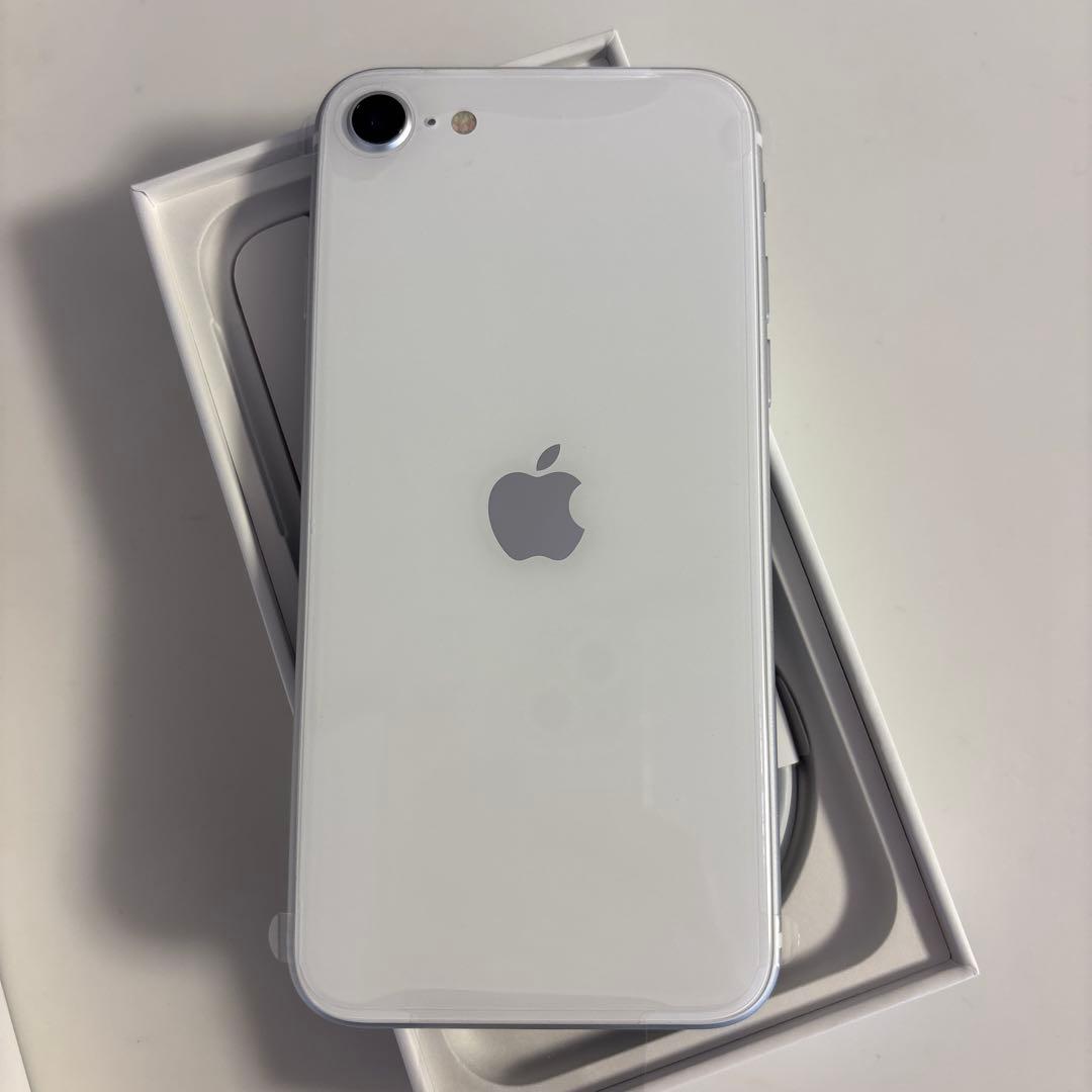 Apple iPhone SE (第2世代) ホワイト　SIMフリー