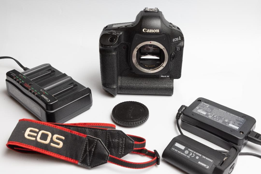 Canon EOS-1D Mark III 、DCカプラー DR-E4、充電器