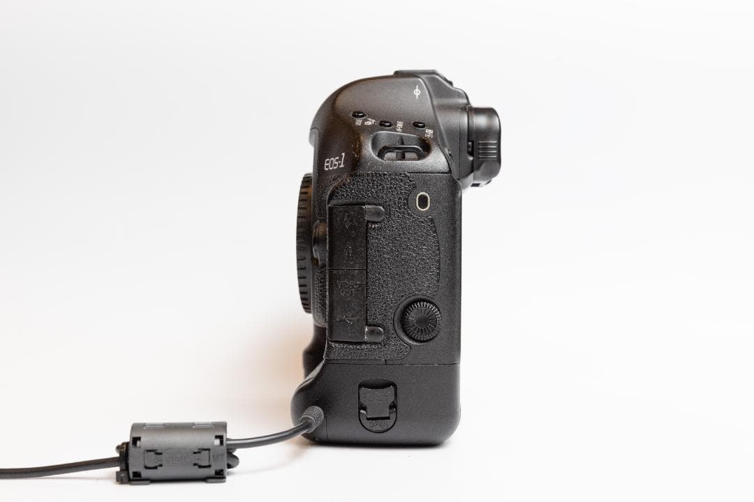 Canon EOS-1D Mark III 、DCカプラー DR-E4、充電器