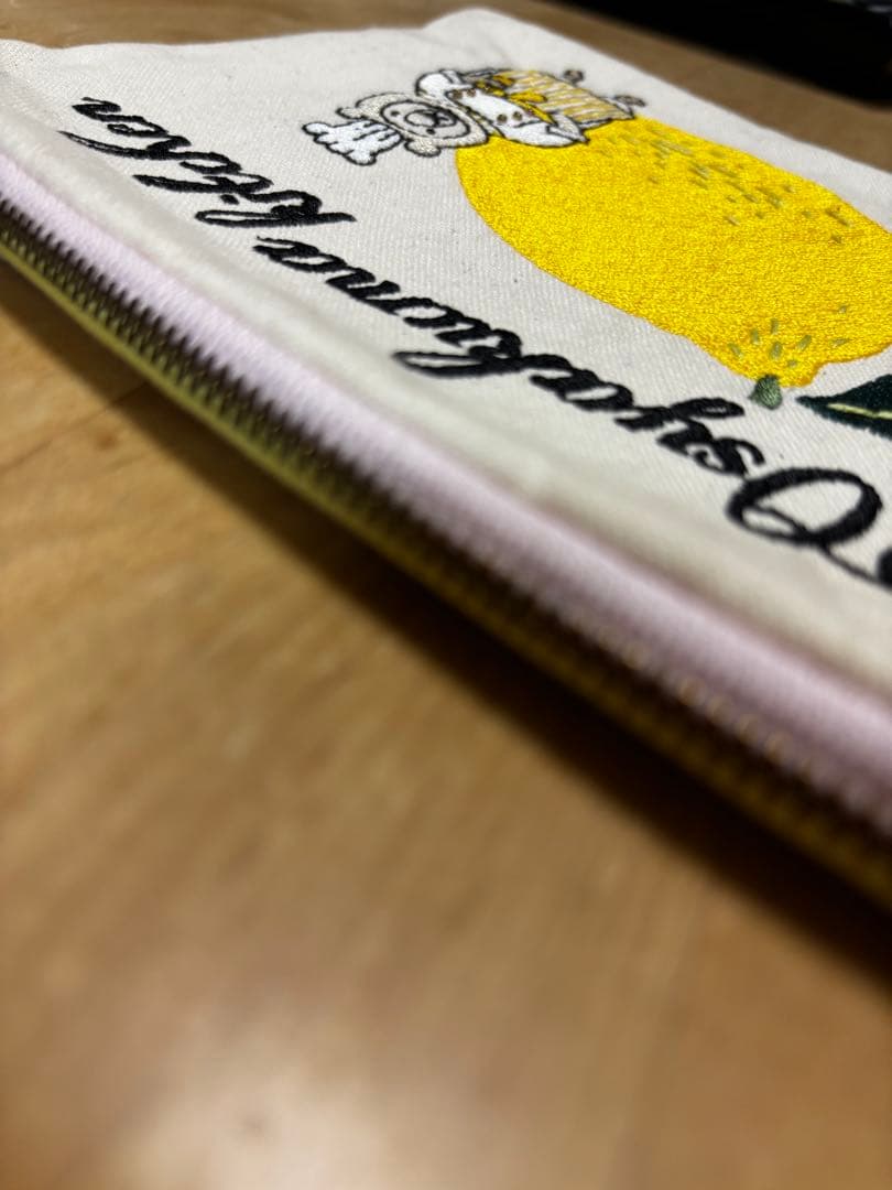 osyakuma iwashi 刺繍作家　刺繍ポーチ　オシャクマ　ブローチ