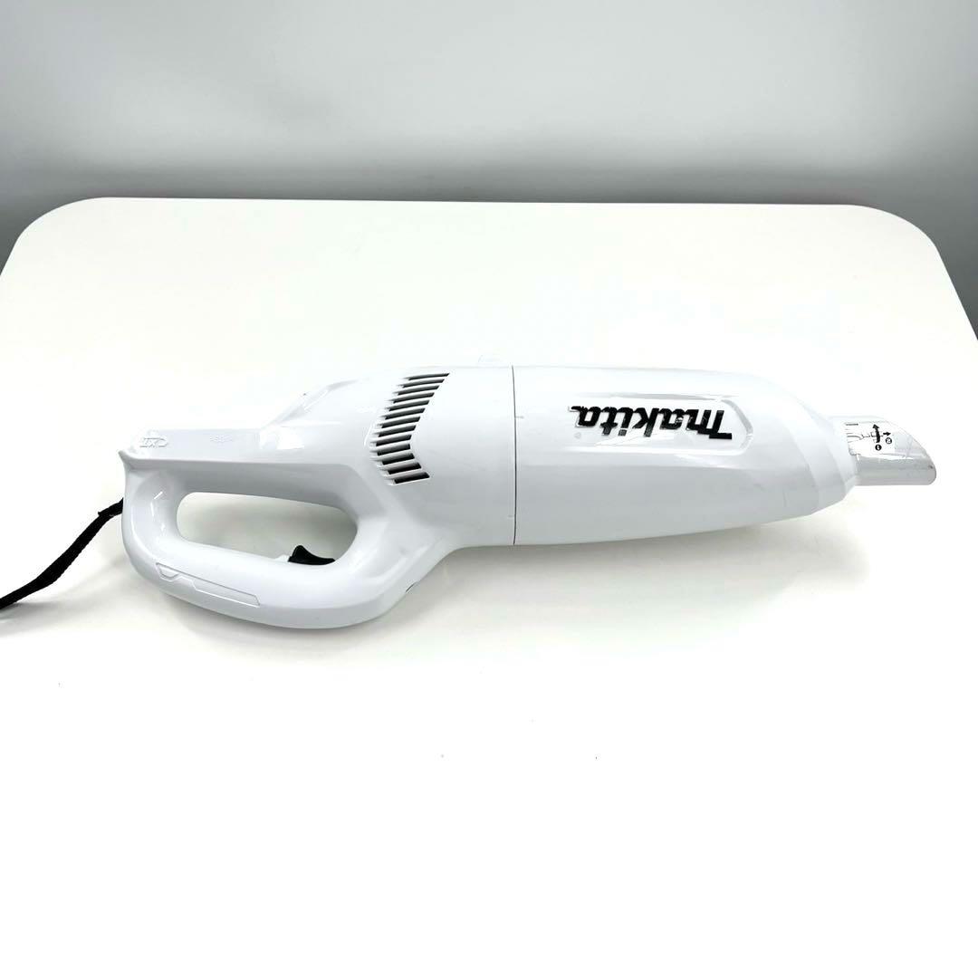 Makita マキタ CL106FD 充電式クリーナー 掃除機 充電器付